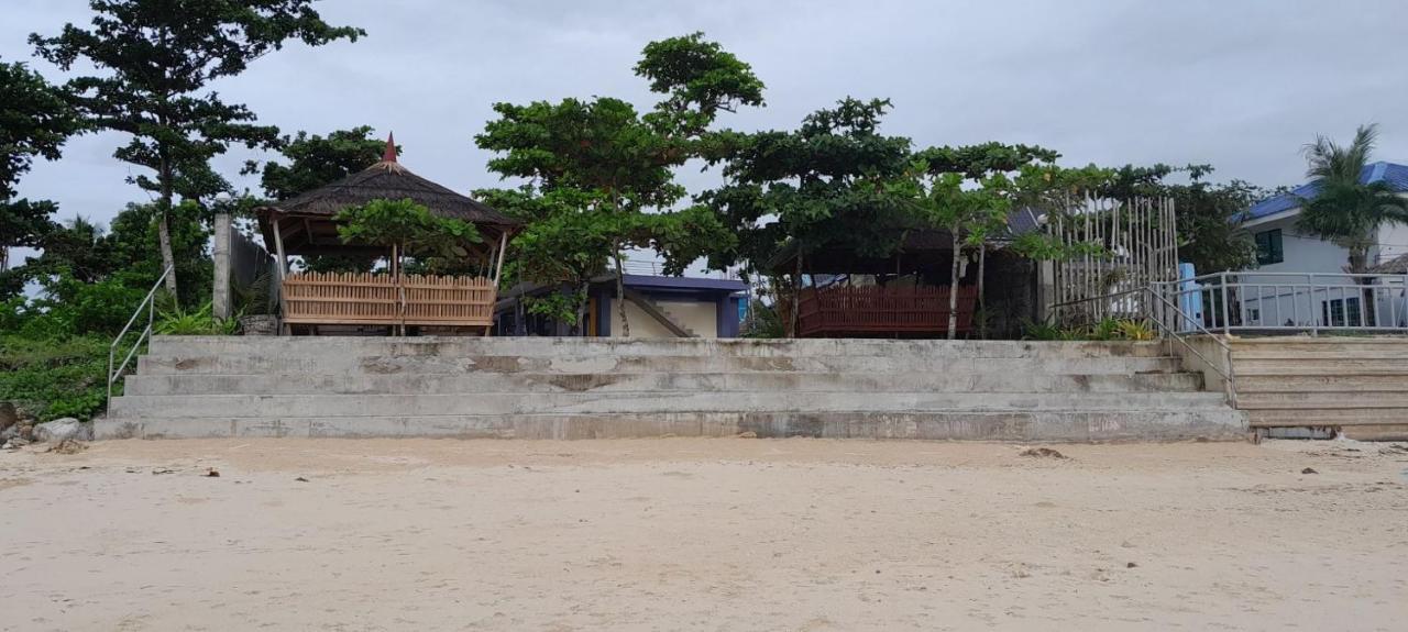 Takbo Resort General Luna (Surigao del Norte)